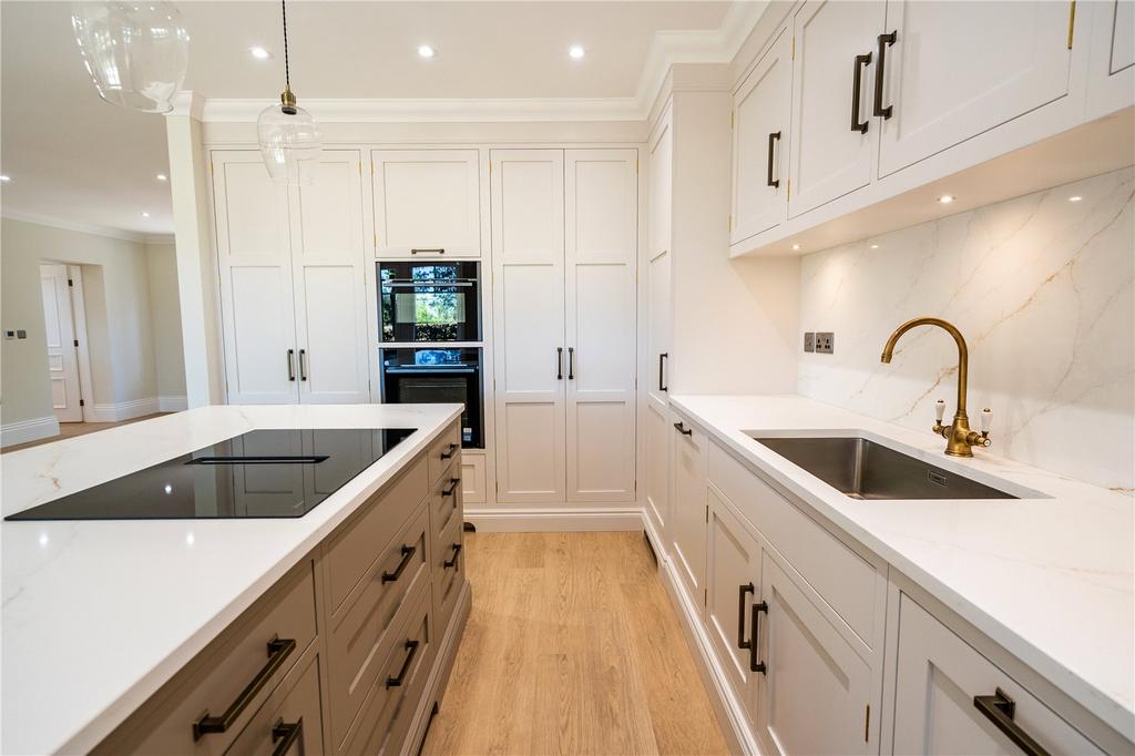 Day Room/Kitchen