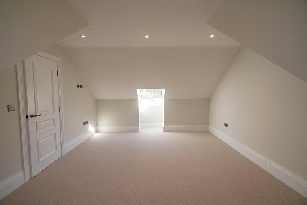 Bedroom 4 (2)