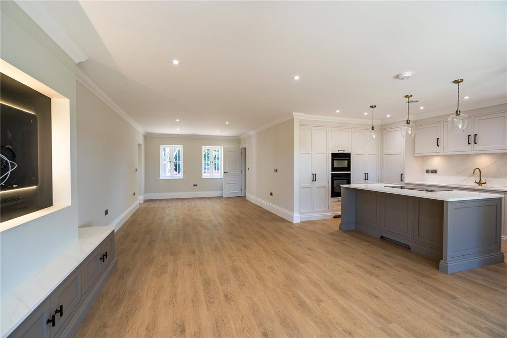 Day Room/Kitchen