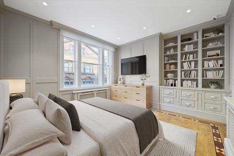 5 bedroom flat to rent, Hans Road, Knightsbridge, London, SW3