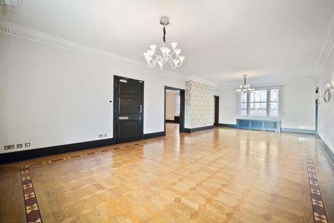 5 bedroom flat to rent, Hans Road, Knightsbridge, London, SW3