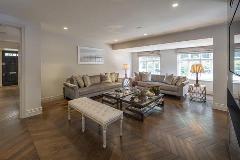 5 bedroom detached house for sale, Reynolds Close, NW11