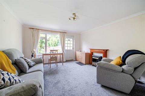 2 bedroom bungalow for sale, Greenbanks Road, Rock