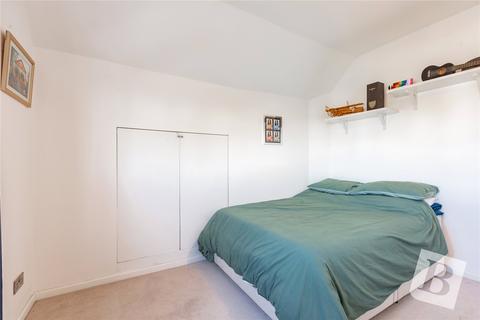 undefined, Mansfield Gardens, Hornchurch, RM12