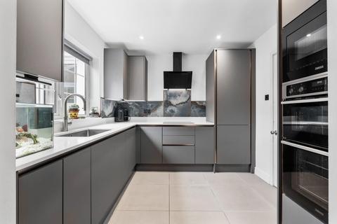 4 bedroom semi-detached house for sale, Farm Walk, Bishops Tachbrook, Leamington Spa