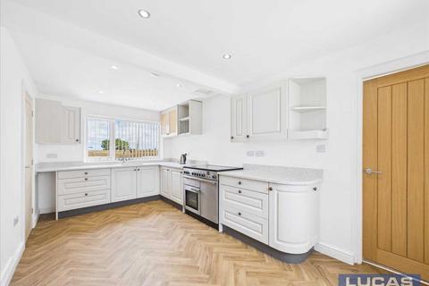 3 bedroom semi-detached house for sale, Pen Y Graig, Llanfaethlu