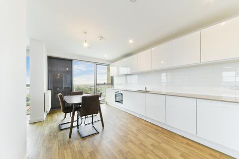 2 bedroom apartment to rent, Apex Gardens, Seven Sisters London N15