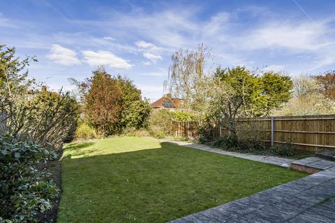 27 Pyecombe Corner, London, N12 7AJ