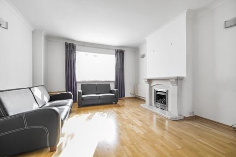 27 Pyecombe Corner, London, N12 7AJ