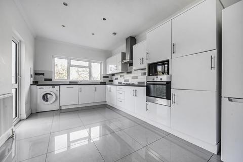 27 Pyecombe Corner, London, N12 7AJ
