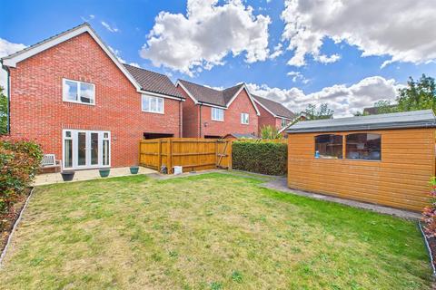 4 bedroom detached house for sale, Poplar Place, Dereham