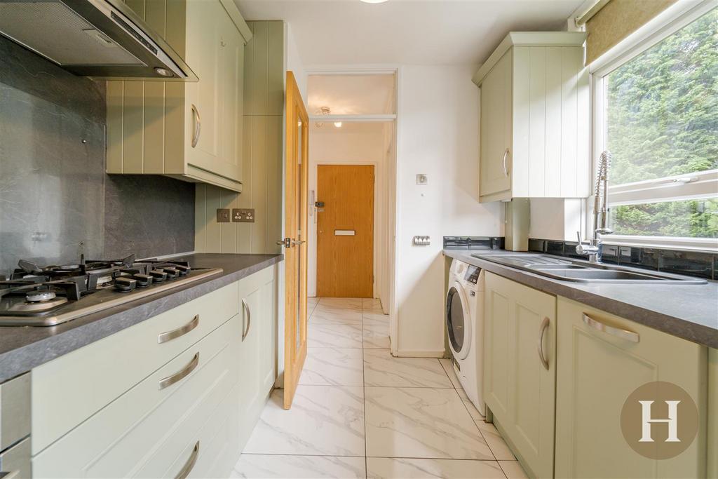 Hadleigh Estate Agents-22.jpg