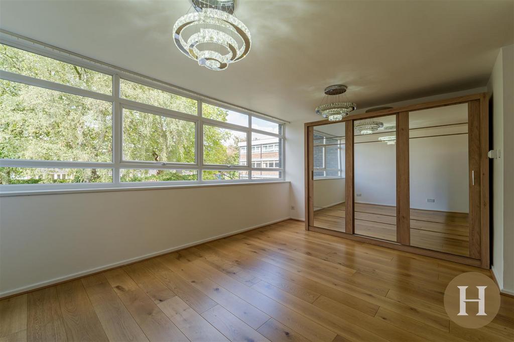 Hadleigh Estate Agents-8.jpg