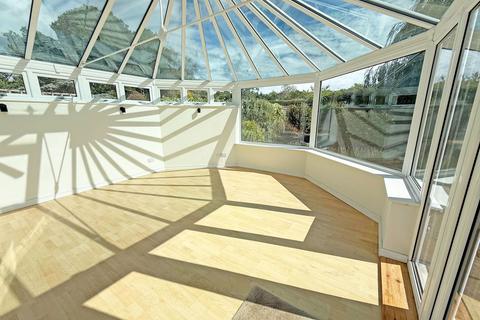 4 bedroom detached bungalow for sale, Birchy Close, Dickens Heath, Solihull, B90 1QL