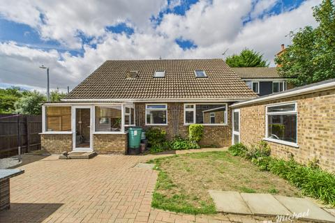 4 bedroom detached bungalow for sale, Leighton Buzzard LU7