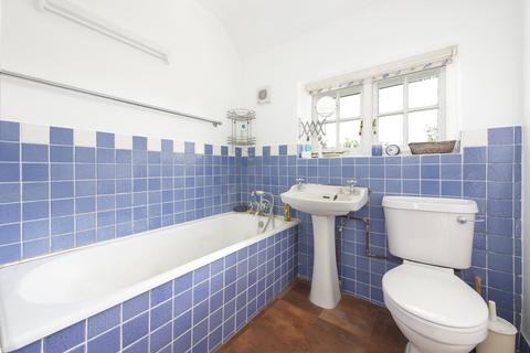 65 Willifield Way, London, NW11 6YL
