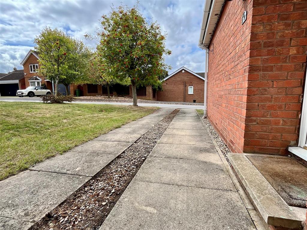 Driveway.jpg