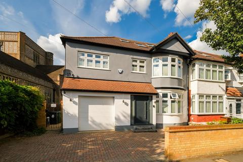 Larkswood Road, Chingford