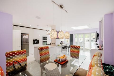 undefined, Larkswood Road, Chingford