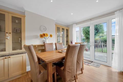 Lenvale Red Hill, Chislehurst, BR7 6DA