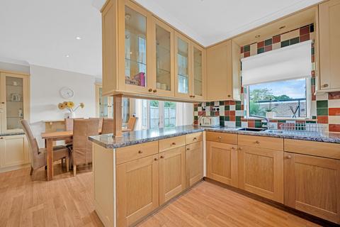 Lenvale Red Hill, Chislehurst, BR7 6DA