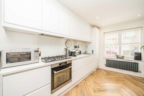 undefined, Tudor Road, Hampton TW12