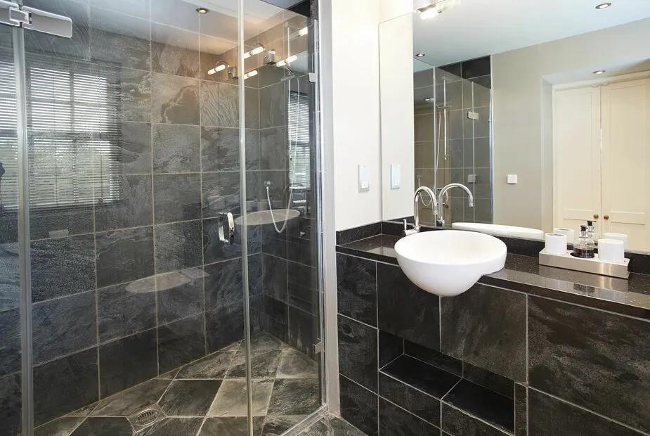 Ensuite.jpg