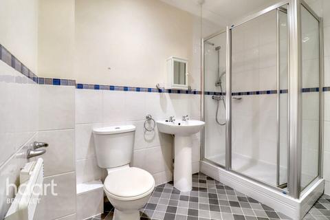 1 bedroom retirement property for sale, High Road, Benfleet