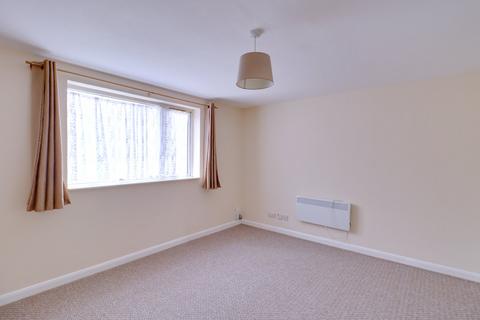 undefined, High Street, South Ockendon RM15