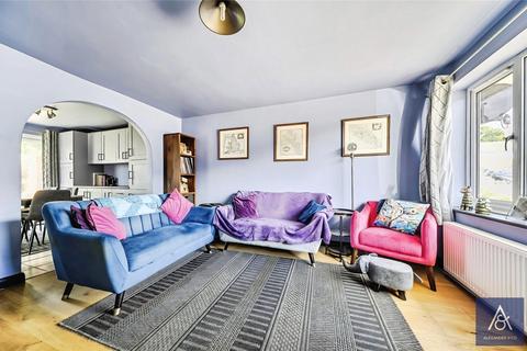 6 Avenue Bernard, Brackley, NN13 6LN