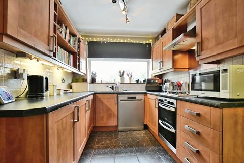 undefined, Roundhey, Cheadle SK8