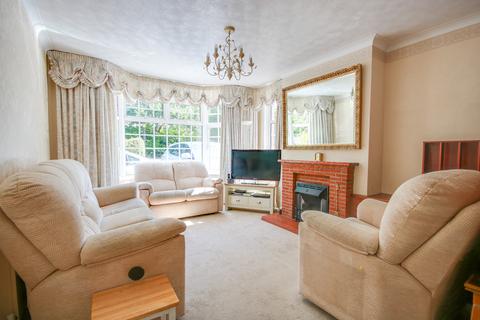 3 bedroom detached house for sale, GUIDE PRICE £375,000-£400,000 WEST END! OFF ROAD PARKING FOR UP TO FOUR CARS! STUNNING ENTRANCE HALLWAY!