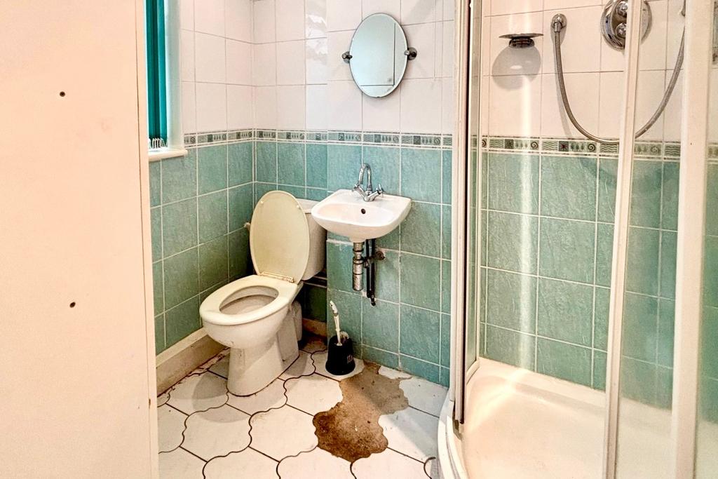 Grnd Floor Bathroom