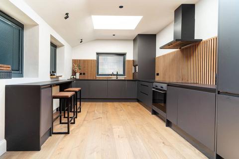 45 Mortimer Road, London, E6 3QP