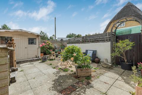 1 bedroom cottage for sale, Bridge Street, Bampton OX18