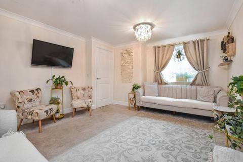 3 bedroom terraced house for sale, Royal Troon Mews, Wakefield, West Yorkshire