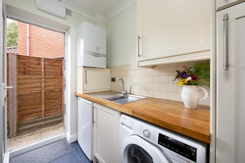 81 Lacock Gardens, Hilperton, Trowbridge, BA14 7TG