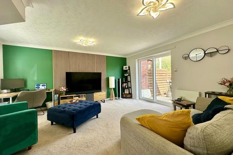 3 bedroom semi-detached house for sale, Nightingale Close, Torquay TQ2