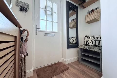 4 bedroom townhouse for sale, Manderston Close, Dudley DY1