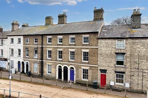 6 bedroom terraced house for sale, St. Marys Square, Newmarket CB8