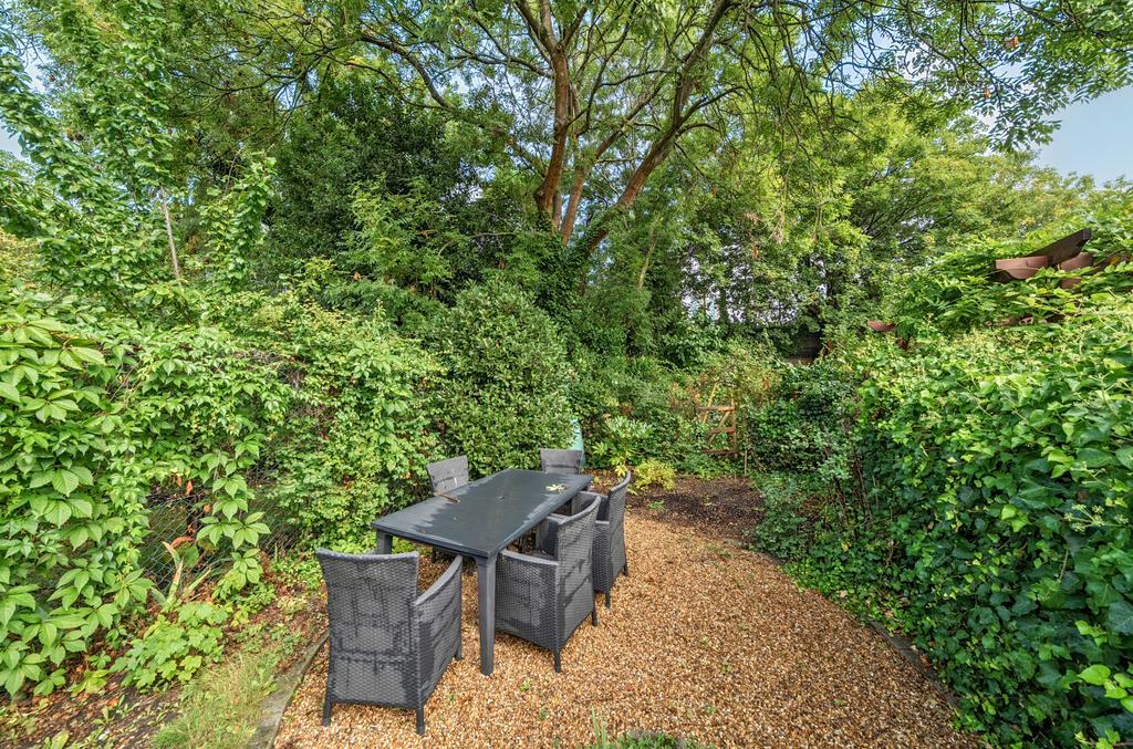 1347811-3-68b8077...