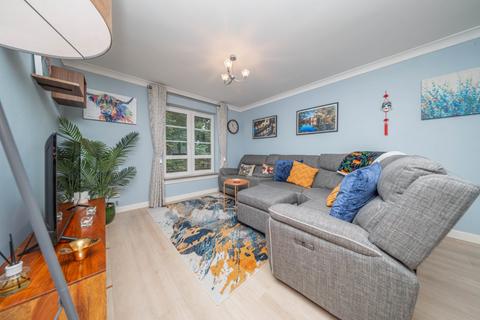 3 bedroom flat for sale, 6/8 Powderhall Rigg, Canonmills, Edinburgh, EH7
