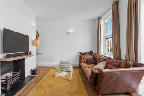 4 bedroom flat for sale, Clarendon Road, London, W11