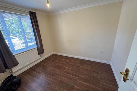 undefined, Avill Crescent, Taunton TA1