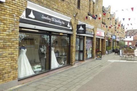Retail property (high street) to rent, Pylewell Rd Southampton SO45 6AP
