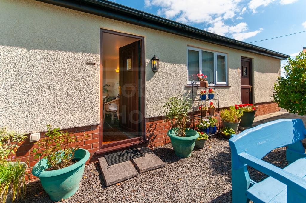 Garden Room & Garage