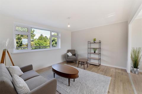 3 bedroom apartment for sale, Castle Road, Allington ME16