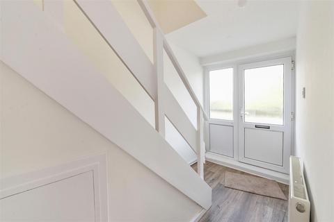 3 bedroom apartment for sale, Castle Road, Allington ME16