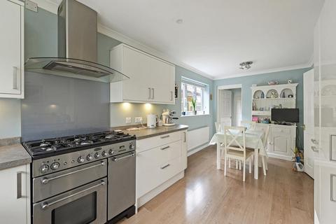 4 bedroom detached house for sale, Roseleigh Avenue, Allington ME16