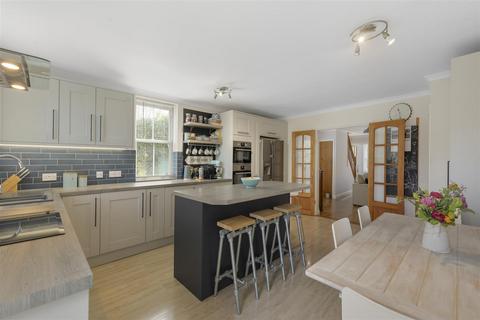 undefined, Sweets Lane, East Malling ME19